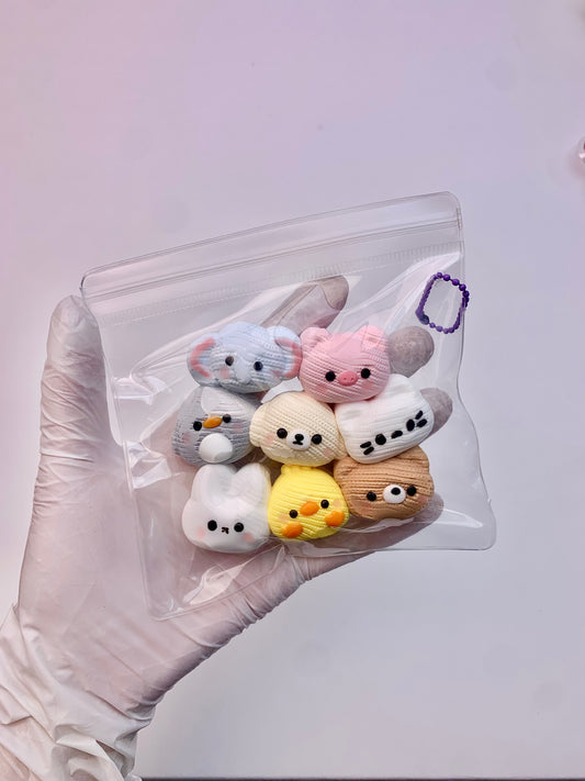 8 Knitted Heads Taba Squishy