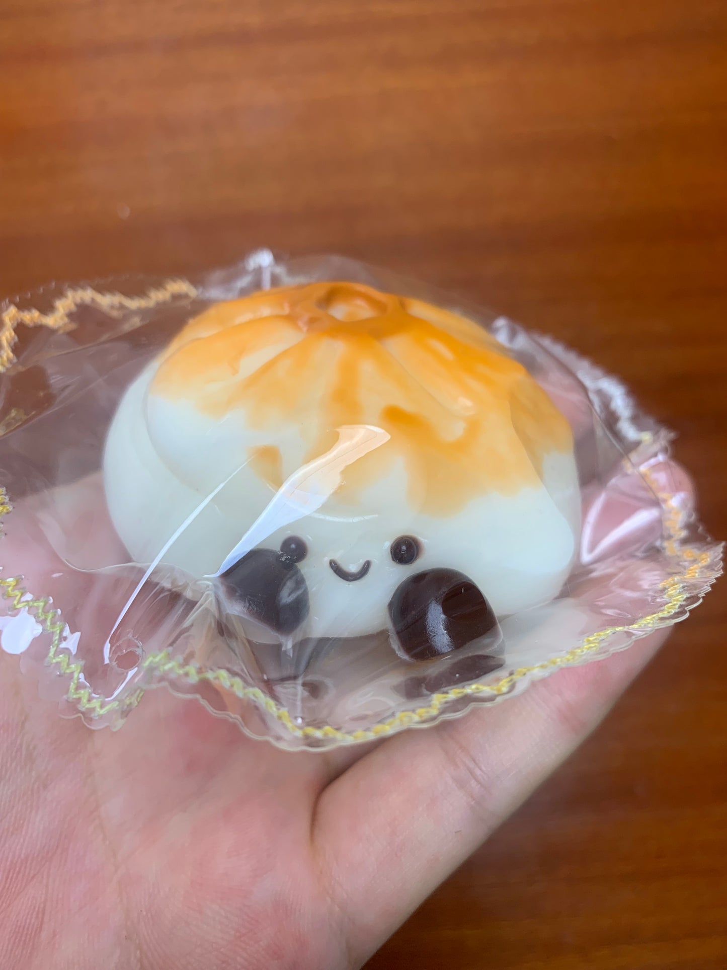 Jelly cat fried bun